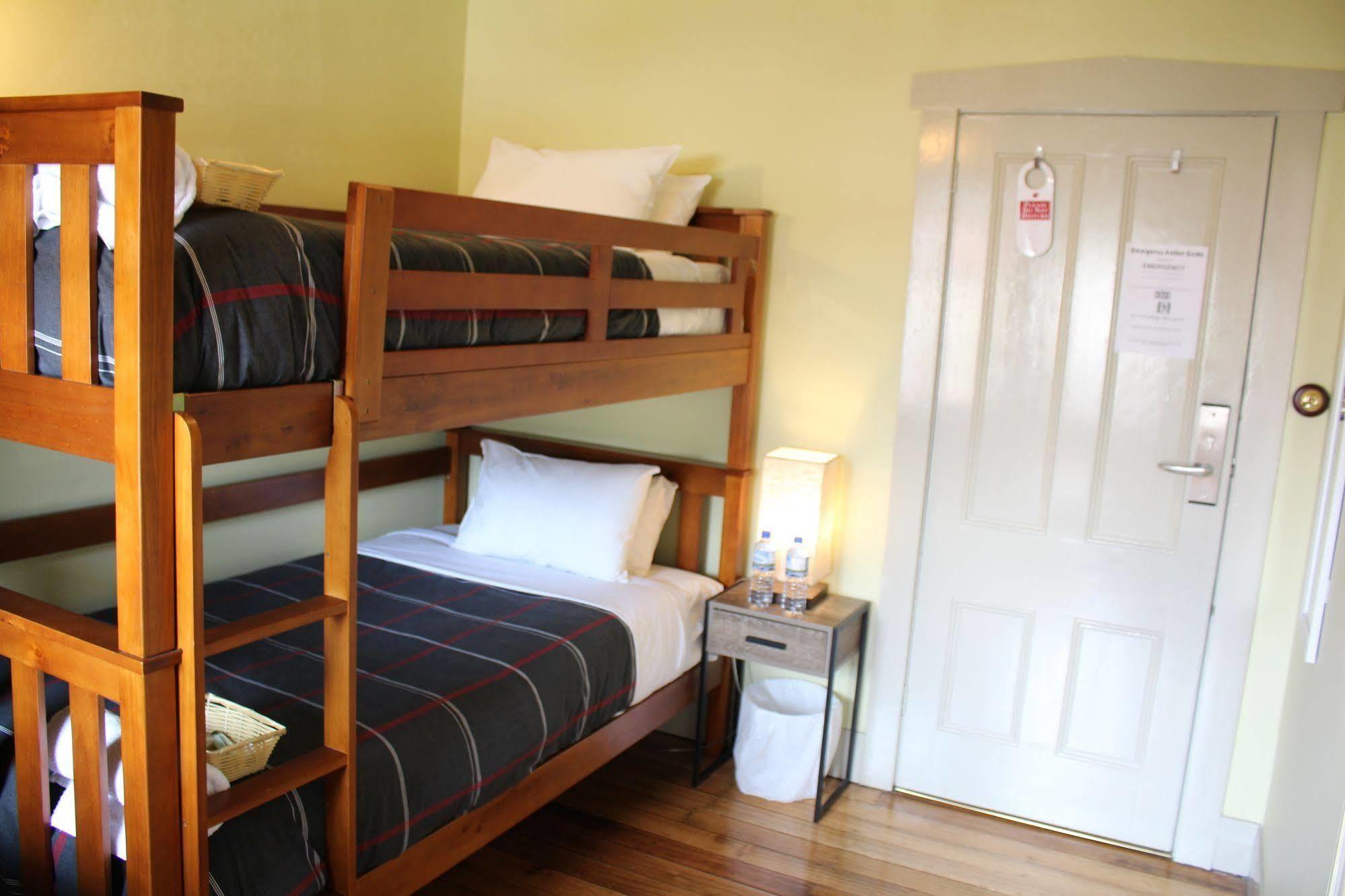 The Tasmanian Inn Hobart Eksteriør bilde